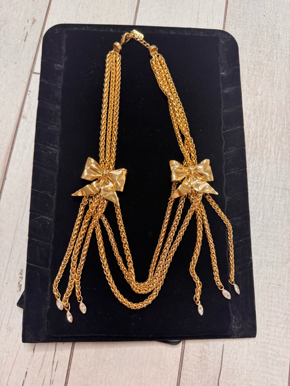Mr. Kate Cadeau Chaine Necklace Faux Gold Double Bow Necklace Costume Jewelry